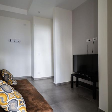 Dimora San Ferdinando 2 Apartment Bari Ngoại thất bức ảnh