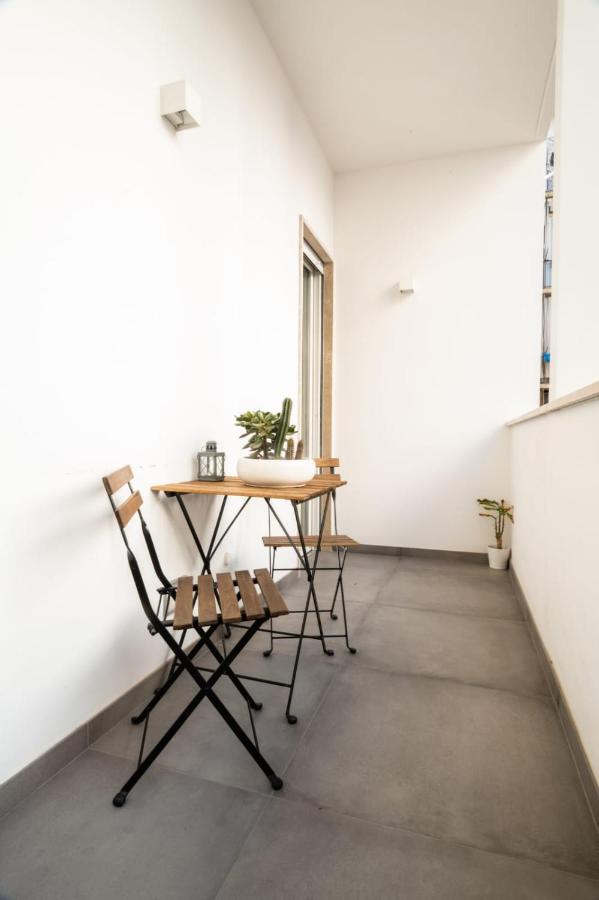 Dimora San Ferdinando 2 Apartment Bari Ngoại thất bức ảnh
